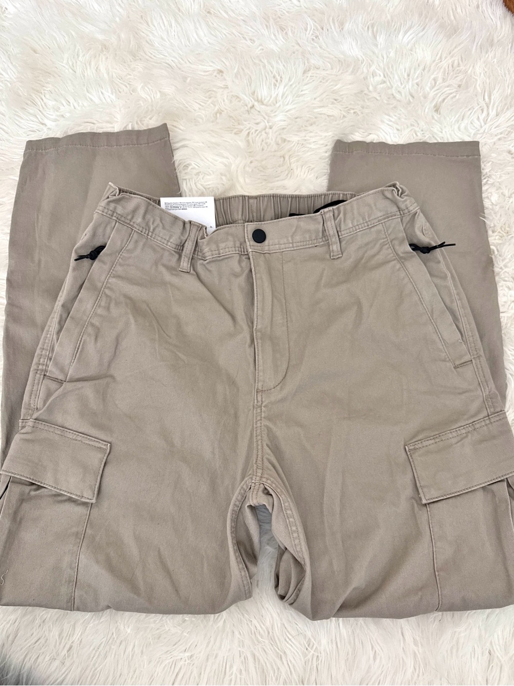 H&M Men's Cargo Pants in Taupe Brown